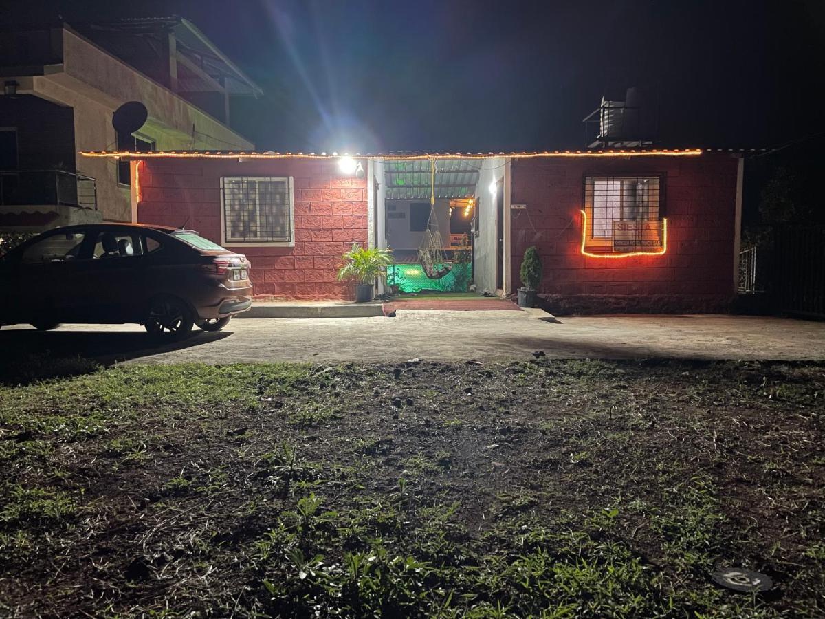 Вилла Siesta House Панчгани Экстерьер фото